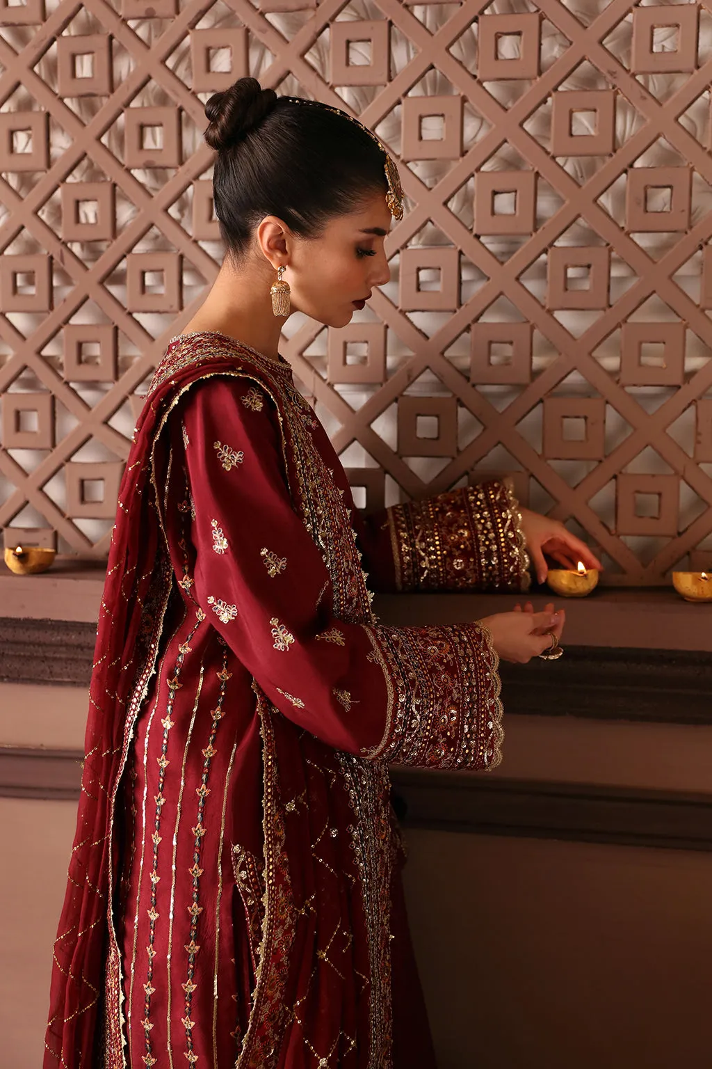 Afrozeh Divani Silk Edit Luxury Formals – Naaz