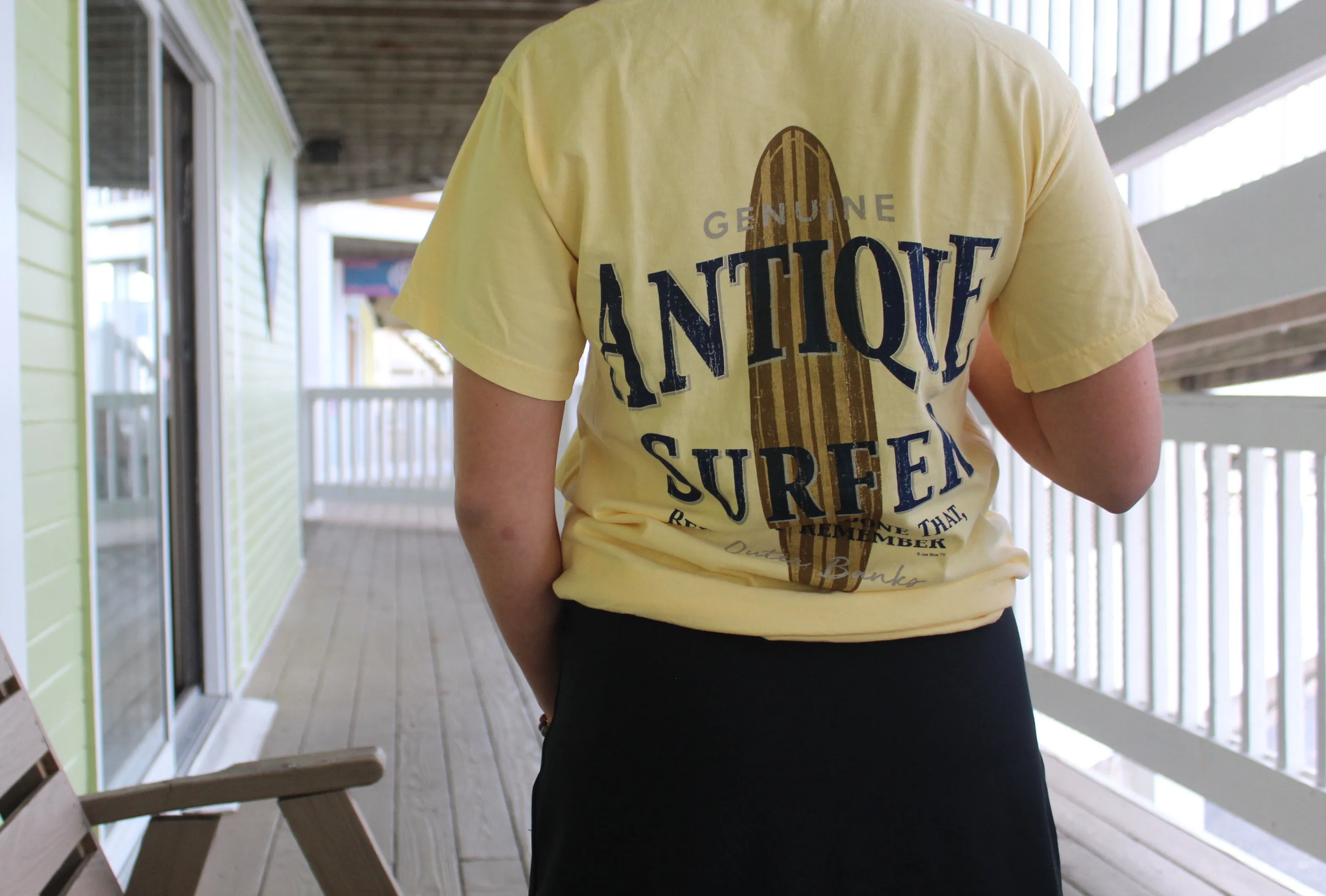 OUTER BANKS SURFER ANTIQUE SHORT SLEEVE SHIRT