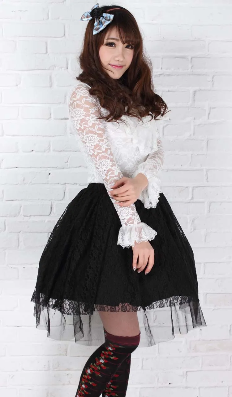 Sweet Short Black Rose Pattern Lace Pleated Skirt for Lady