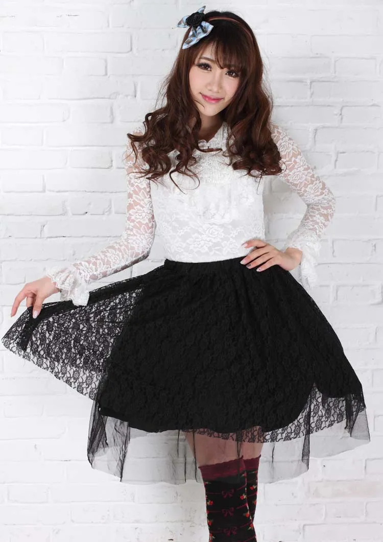 Sweet Short Black Rose Pattern Lace Pleated Skirt for Lady